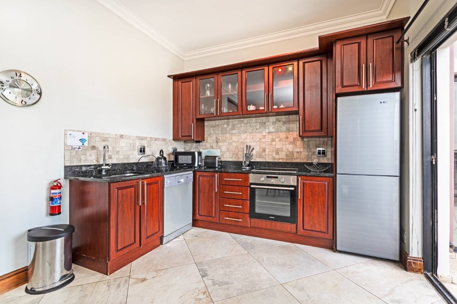 13 Bedroom Property for Sale in Plattekloof Western Cape